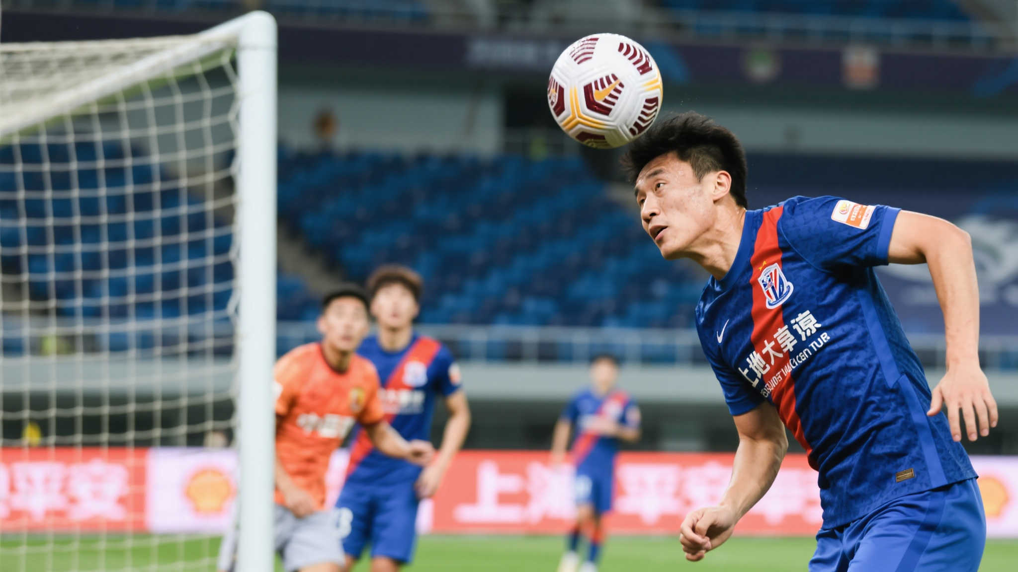 高尔夫俱乐部管理三